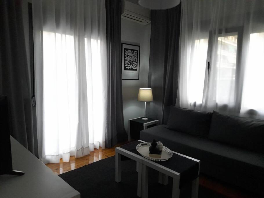 D4 Central Luxury Apartment Volos Exteriör bild